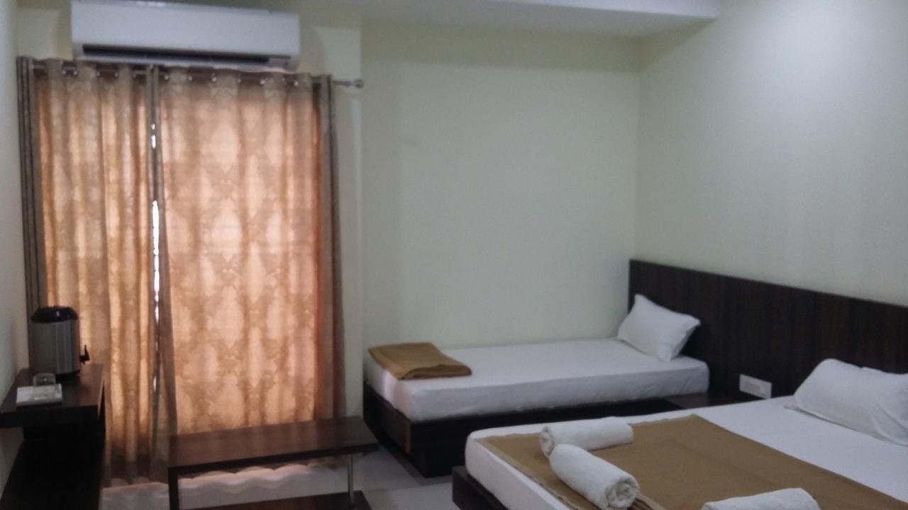 Hotel Casa Green Shirdi Exterior foto