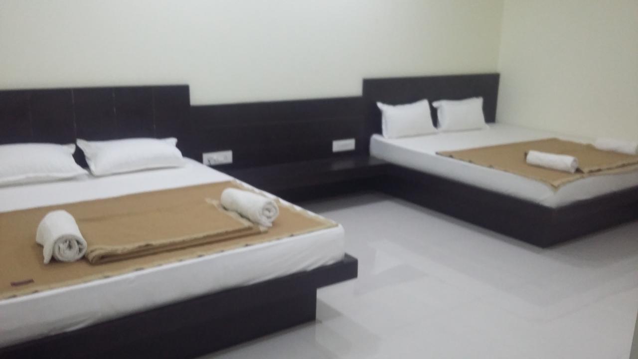 Hotel Casa Green Shirdi Exterior foto