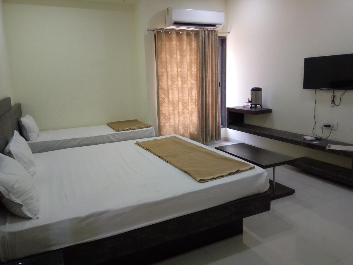 Hotel Casa Green Shirdi Exterior foto
